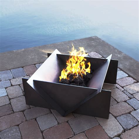 Photo 6 Of 8 In Gather Around These 7 Modern Fire Pit Designs From