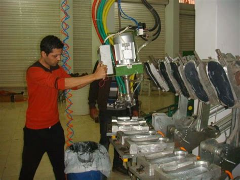 Pu Shoe Making Machine－pu Footwear Machine Manufacturers In China