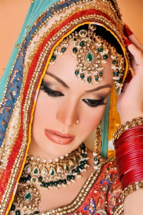 Top 10 Popular Beauty Parlors For Brides In Pakistan