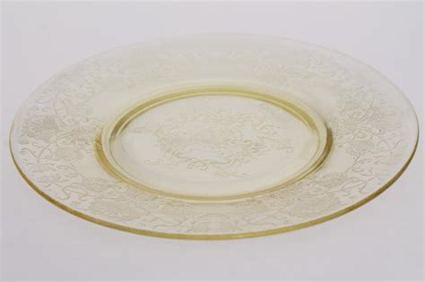 Vintage Depression Glass Yellow Hazel Atlas Florentine 2 Poppy Plates