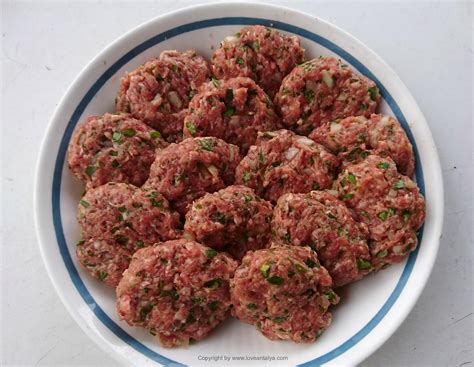 firinda köfte baked köfte turkish meatballs with juicy vegetables love antalya