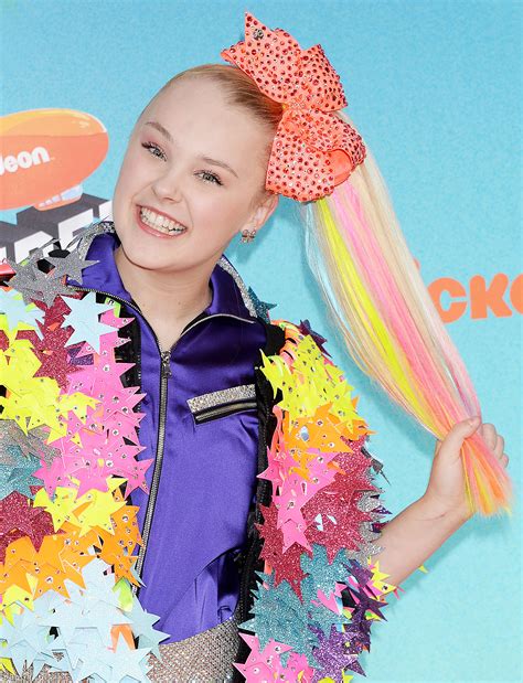 JoJo Siwa Finally Reveals Why She's Been Ditching Her Signature ...