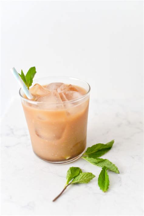 How To Make A Refreshing Mint Iced Coffee