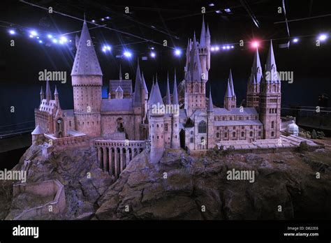 The Making Of Harry Potter Hogwarts Castle Scale Model Media Viewing