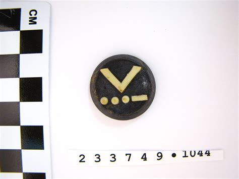 V For Victory Button National Museum Of American History
