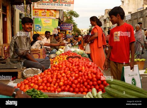 Street Vendor Kabaleeshwarar Temple Market Chennai Madras Tamil Nadu