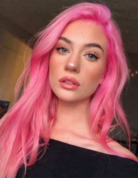 girls with pink hair 89 photos