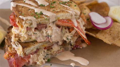 Maine Lobster Grilled Cheese With Everything Sauce Recipe