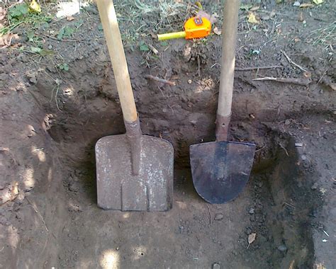 How To Hand Dig A Hole 5 Steps With Pictures Instructables