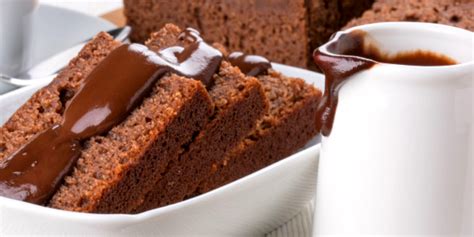 On mélange tout les ingrédients avec le batteur, puis on ajoute l'huile petit a petit comme un fil, jusqu'au obtention d'un glaçage. Gâteau de semoule au chocolat, la meilleure recette ...