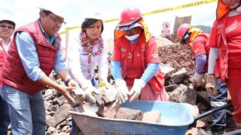 Cusco Ministra Supervisa Obras En San Jerónimo Que Generan Más De 200