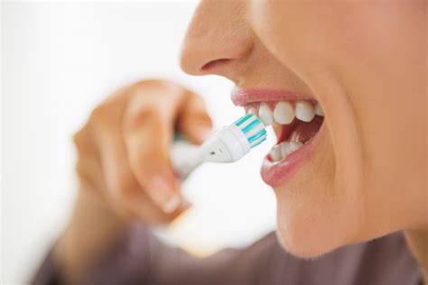 Beaches Dentist Brushing Teeth Beach Dentists Newport Nsw Northern