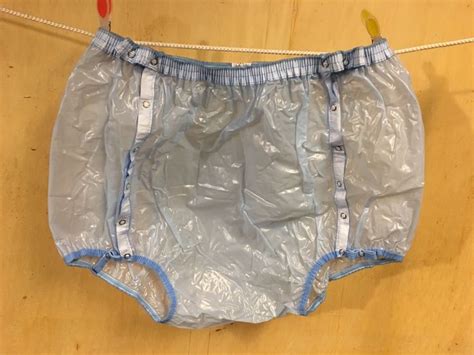 Pin By Didi Deida On Pvc Hosen Plastic Pants Diaper Womens Shorts