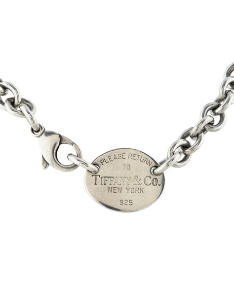 tiffany-co-return-to-tiffany-oval-tag-necklace-necklaces