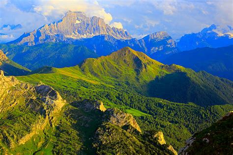 Monte Lagazuoi Stock Photos Pictures And Royalty Free Images Istock