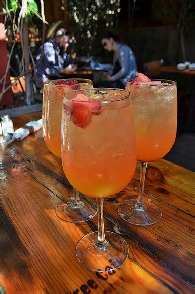 Sandiegoville Enjoy Tropical Drinks By The Beach At These 7 San Diego Bars And Restaurants