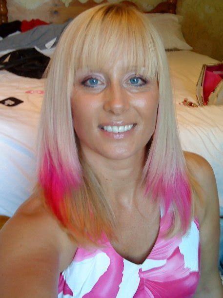 Redlolly From Nottingham Is A Local Granny Looking For Casual Sex