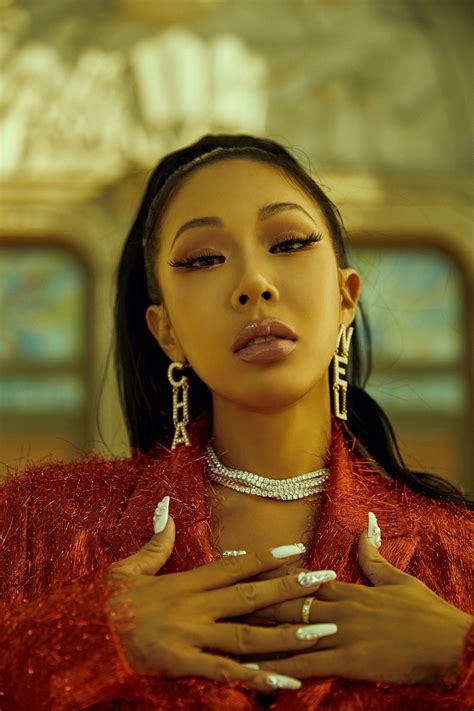 Jessi Says She Wants To Interview Lee Hyori And Actor Ha Jung Woo On
