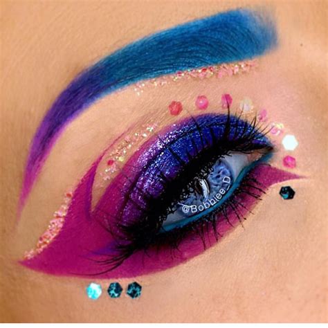 fabulous talent featuring stargazer violet neon eye liner eye makeup crazy eyes creative makeup