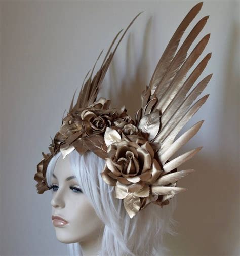 Victory Rose Headdress Made To Order Gold Wings Roses Etsy Adornos Para El Pelo Tocados