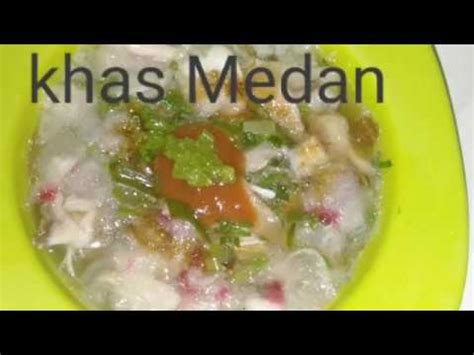 Melihat hal tersebut kita bisa menyiasatinya dengan membuat mie ayam sendiri di rumah dengan bahan yang kita cari sendiri dan pastikan keamanannya. Cara Memasak Mie SOP Kampung Khas Medan || Tanpa MSG - YouTube