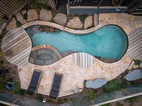 Curved Pool Curved Paving Curved Decking Detail 😲⁠ ⁠ Design By