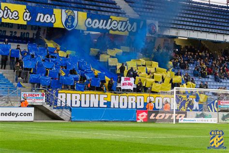 Tribune Nord Sochaux: FC Sochaux-Montbéliard - Paris FC (1 ...