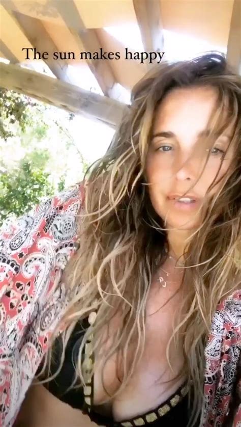 Abusing this feature is also a violation of the community guidelines, so don't do it. Louise Redknapp strips to tiny bikini to say she's happy ...
