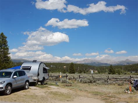 Rv Camping In The Colorado Rocky Mountains Camping Colorado Outdoor