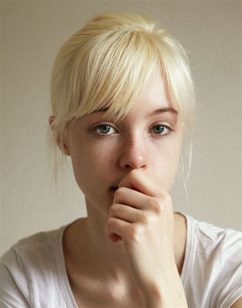 Picpicpiczo 5260 ♥ Blonde Hair Girl Blonde Hair Freckles Portrait