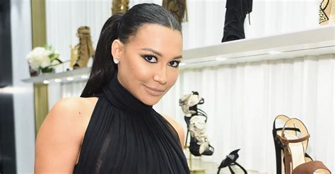 Pregnant Naya Rivera Strips Down For Sexy Nude Shoot Huffpost