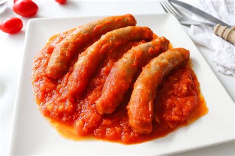 Salchichas Con Tomate Receta Sencilla Y Muy Rápida Que Gustará A Todos