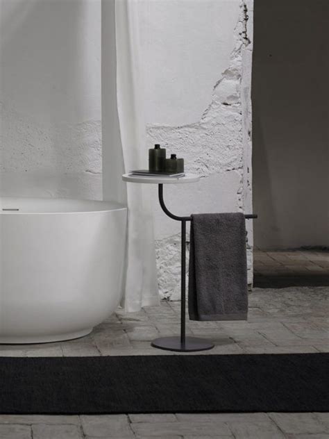 These photos organized under free standing towel rack black. Bivio (With images) | Free standing towel rack bathroom ...