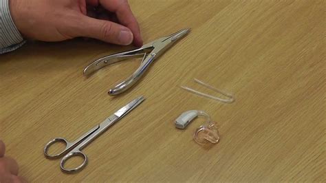How To Change The Tube On A Bte Behind The Ear Hearing Aid Youtube