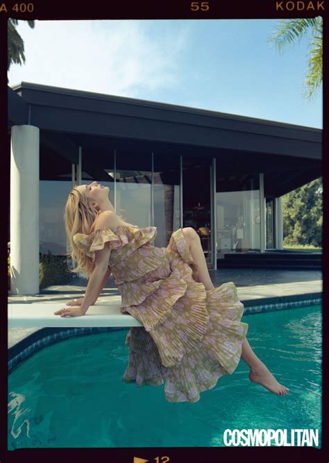 Emma Roberts Cosmopolitan Pregnant Cover Photos