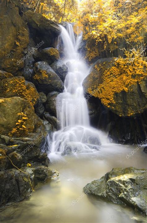 Beautiful Deep Forest Waterfall In Nakornnayok Thailand — Stock Photo