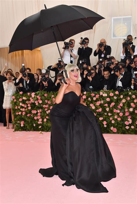 Lady Gagas Met Gala 2019 Entrance See The Best Reactions Glamour