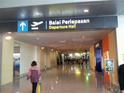 • departs kl sentral 5 a.m. Senai International Airport Pictures | Malaysia Airport ...