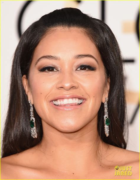 Gina Rodriguez Wows In Gorgeous Gown At Golden Globes 2016 Photo
