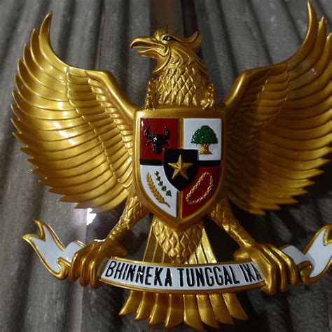 Detail Lambang Garuda Pancasila Hitam Putih Koleksi Nomer 34