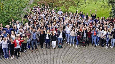 ausbildung 167 nachwuchskräfte für die akademie für gesundheitsberufe