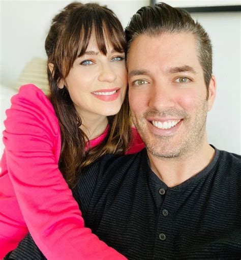 Jonathan Scott Says Theres A Lot To Love About Zooey Deschanel In