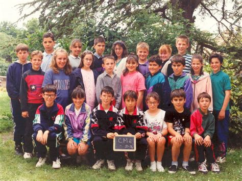 Photo de classe CM2 de 1993 école Primaire Copains d avant