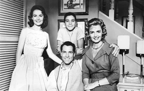Shelley Fabares Played Mary On “the Donna Reed Show” See Her Now At 77