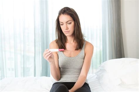 The Pros And Cons Of An Early Pregnancy Test