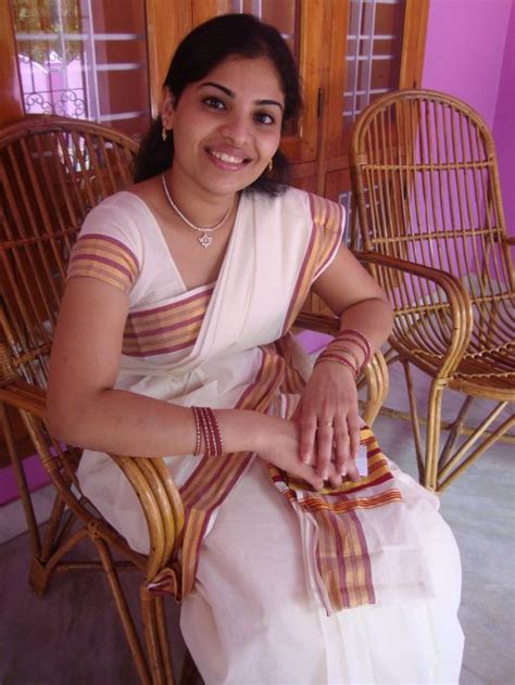 Sexy Girl Bikini New Kerala Home Aunties Pictures Hot And Sexy Homely Aunty Blouse Photos