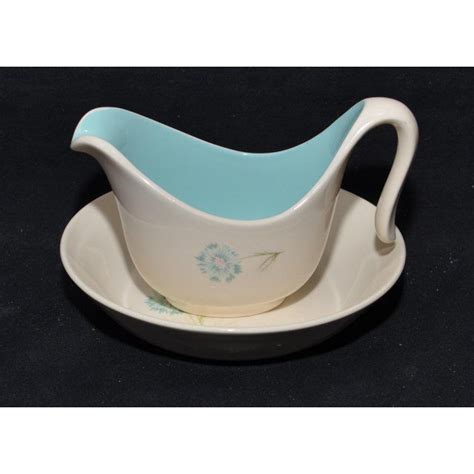 Cottage Taylor Smith Taylor Ever Yours Boutonniere Gravy Boat And Bowl For Sale Image 3 Of 5