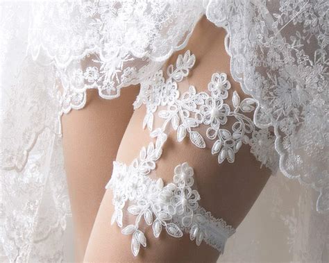 Amazon Com Wedding Garter Set Lace Wedding Garter Bridal Garter Set Wedding Garters For