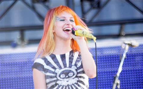 Paramore To Donate Profits From Tour To Vegan Charity Support Feed