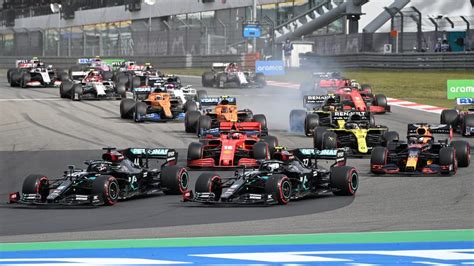 , fia drops 'max verstappen rule' covering formula 1 braking zones. F1 Nürburgring: Max Verstappen tweede, Hamilton schrijft ...